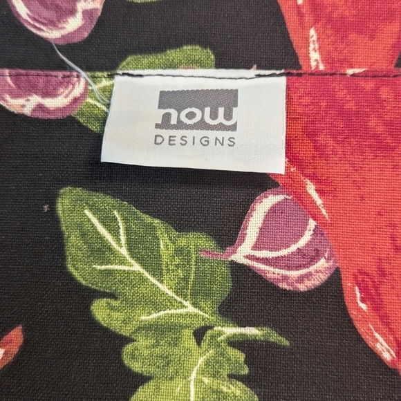 Casual Style Fruits and Leaves Motif Table Runner - No Tassels - Picture 5 of 7